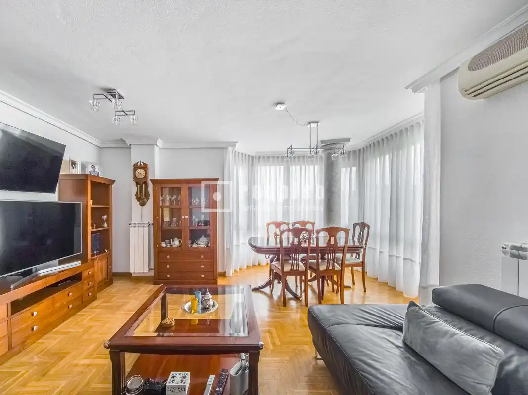 Sala de estar de Piso en venta en Alcorcón con Aire acondicionado, Calefacción y Parquet