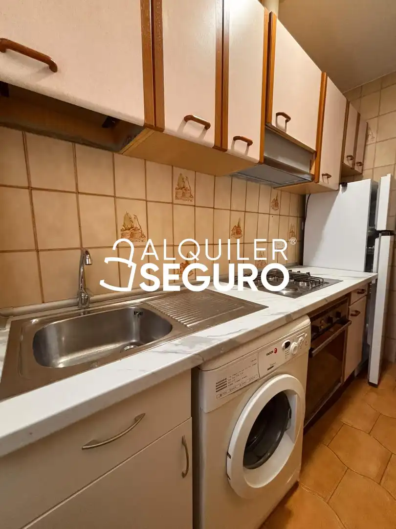 Küche von Wohnung zur Miete in Madrid mit Klimaanlage und Heizung