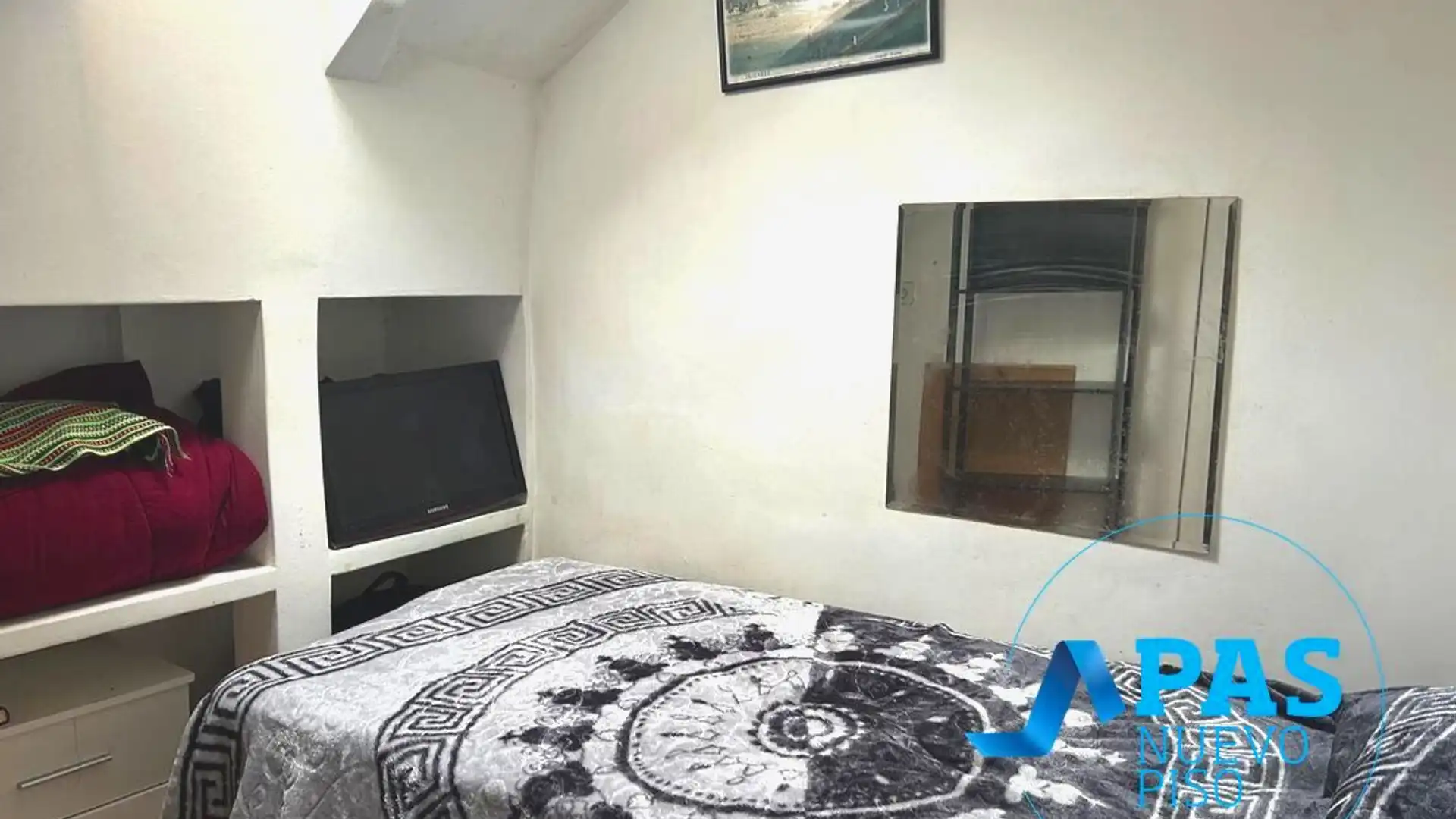 Bedroom of Flat for sale in Santander