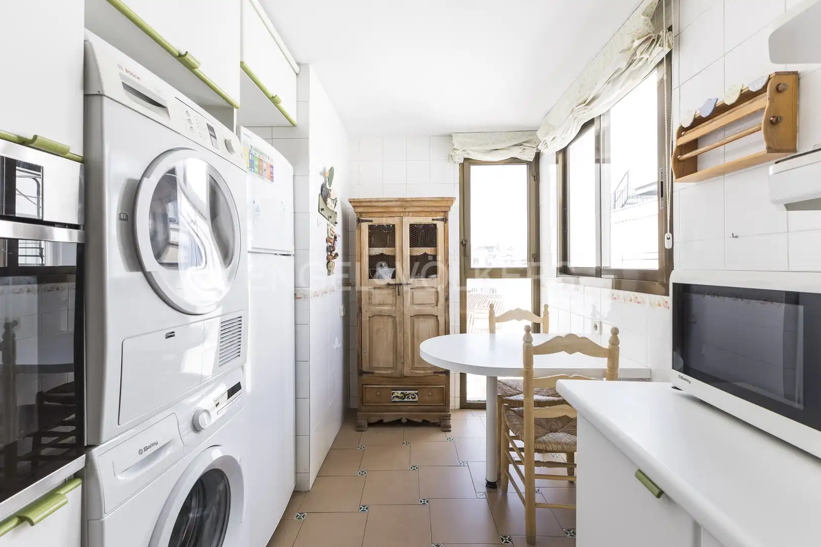 Cuina de Àtic en venda en Madrid amb Aire condicionat, Calefacció i Terrassa