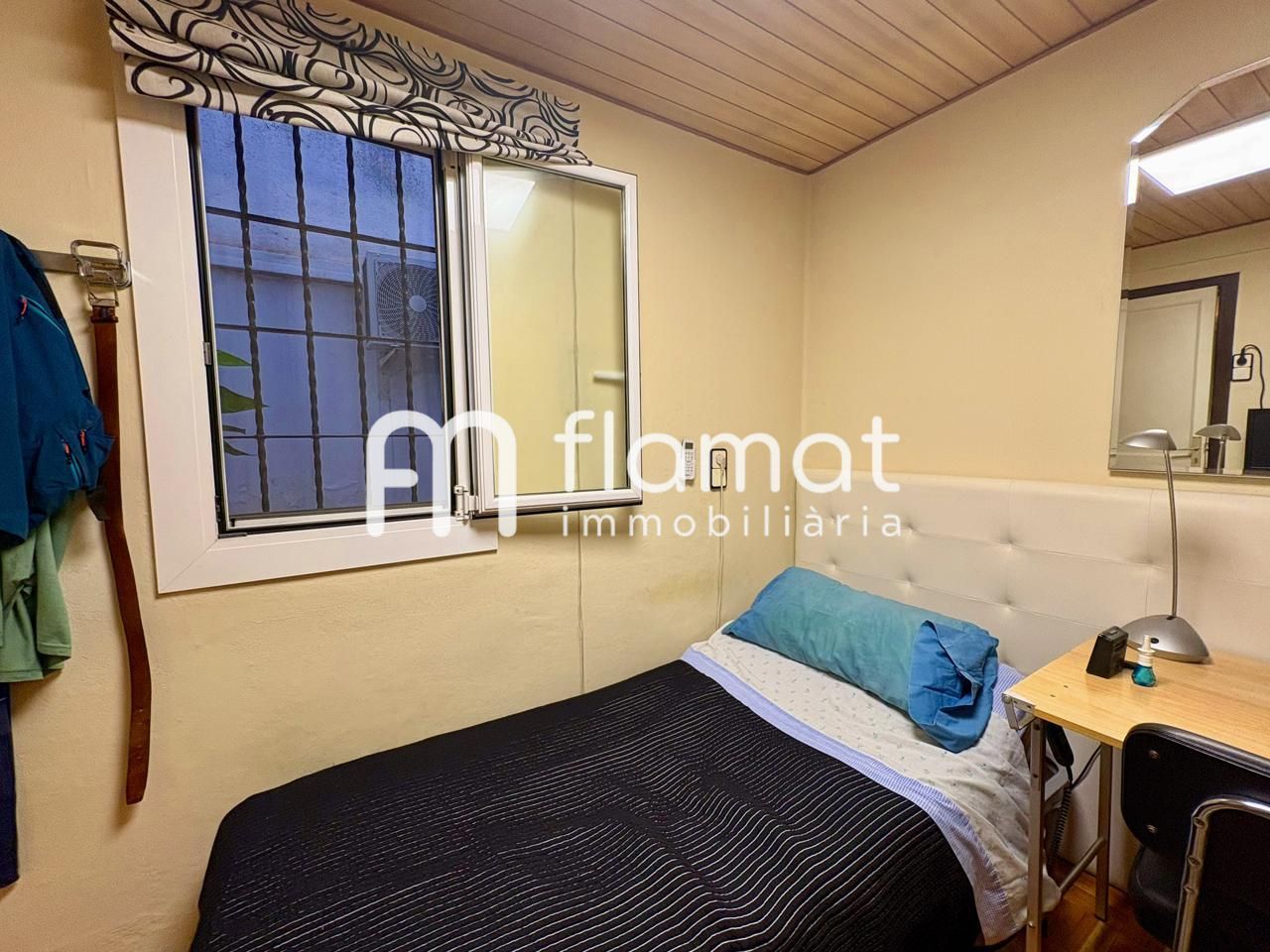 Dormitori de Dúplex en venda en  Barcelona Capital amb Aire condicionat i Terrassa