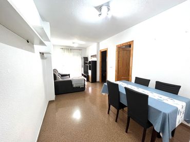 Flat with pool to rent in Residencial Triana - Barrio Alto