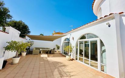 Terrassa de Casa o xalet en venda en Pilar de la Horadada amb Aire condicionat, Terrassa i Piscina