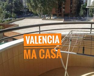 Vista exterior de Pis de lloguer en  Valencia Capital amb Aire condicionat, Calefacció i Terrassa