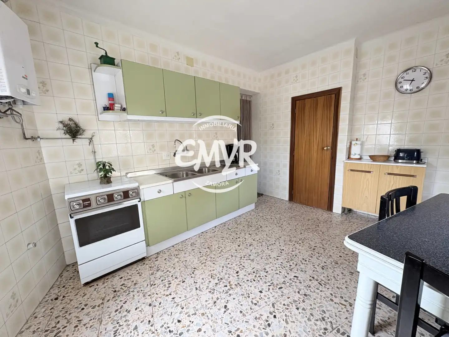 Cocina de Casa adosada en venta en Fermoselle con Trastero y Balcón