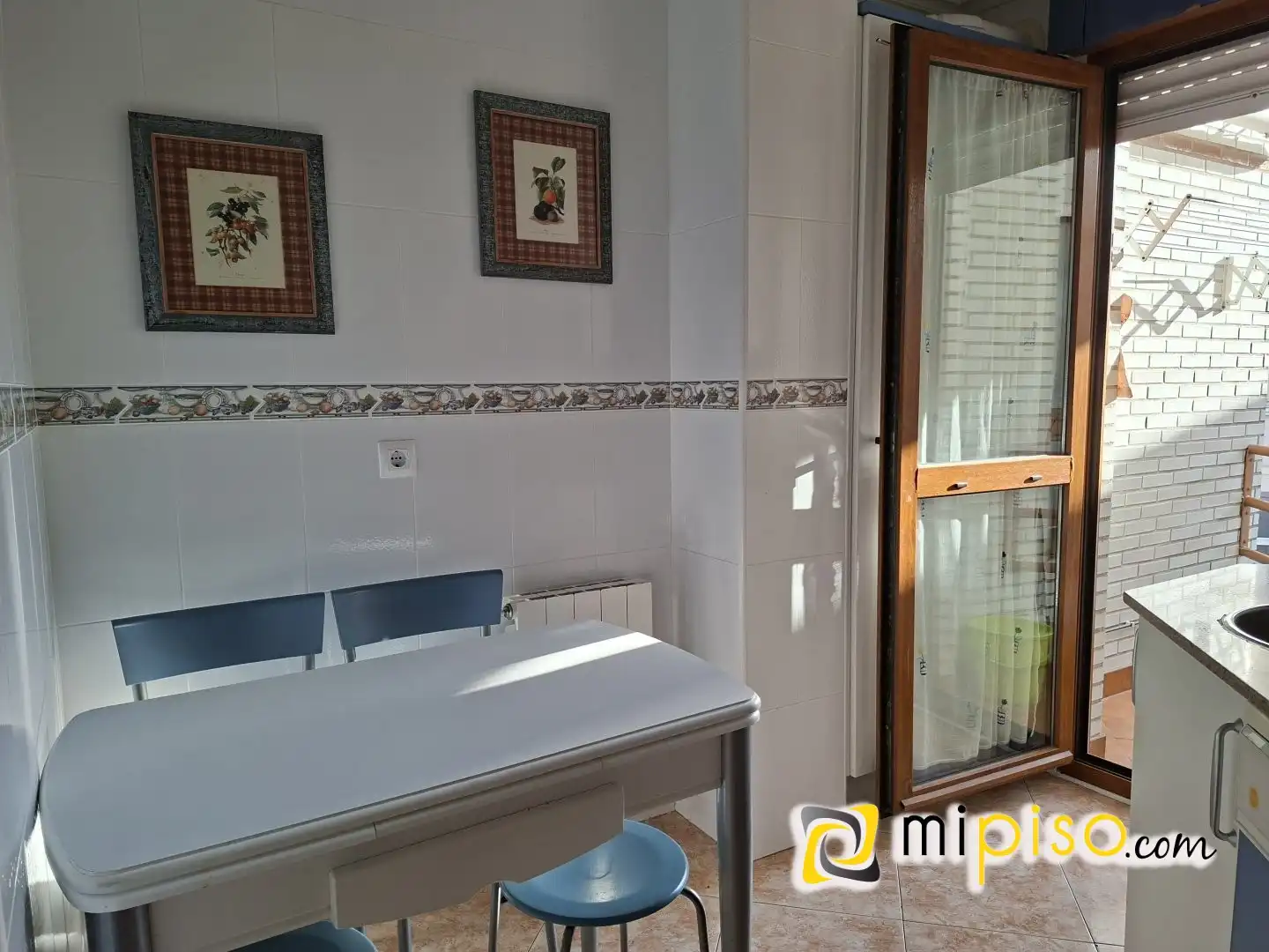 Piso en venta en Bareyo con Calefacción, Terraza y Piscina