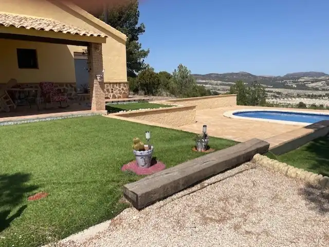 Houses for sale in Pliego