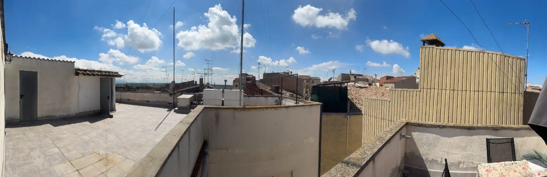 Vista exterior de Piso en venta en Tàrrega con Terraza