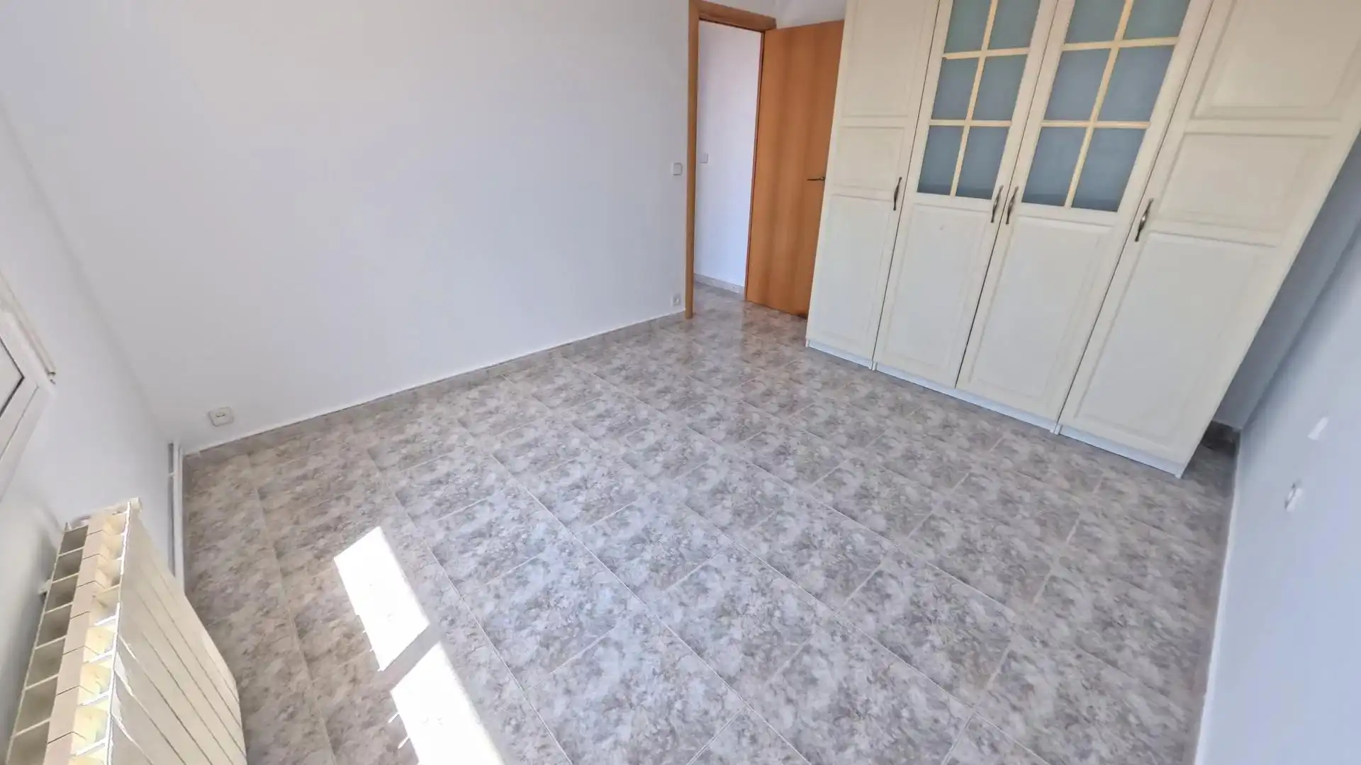 Habitación de Ático en venta en Barcelona con Calefacción, Terraza y Alarma