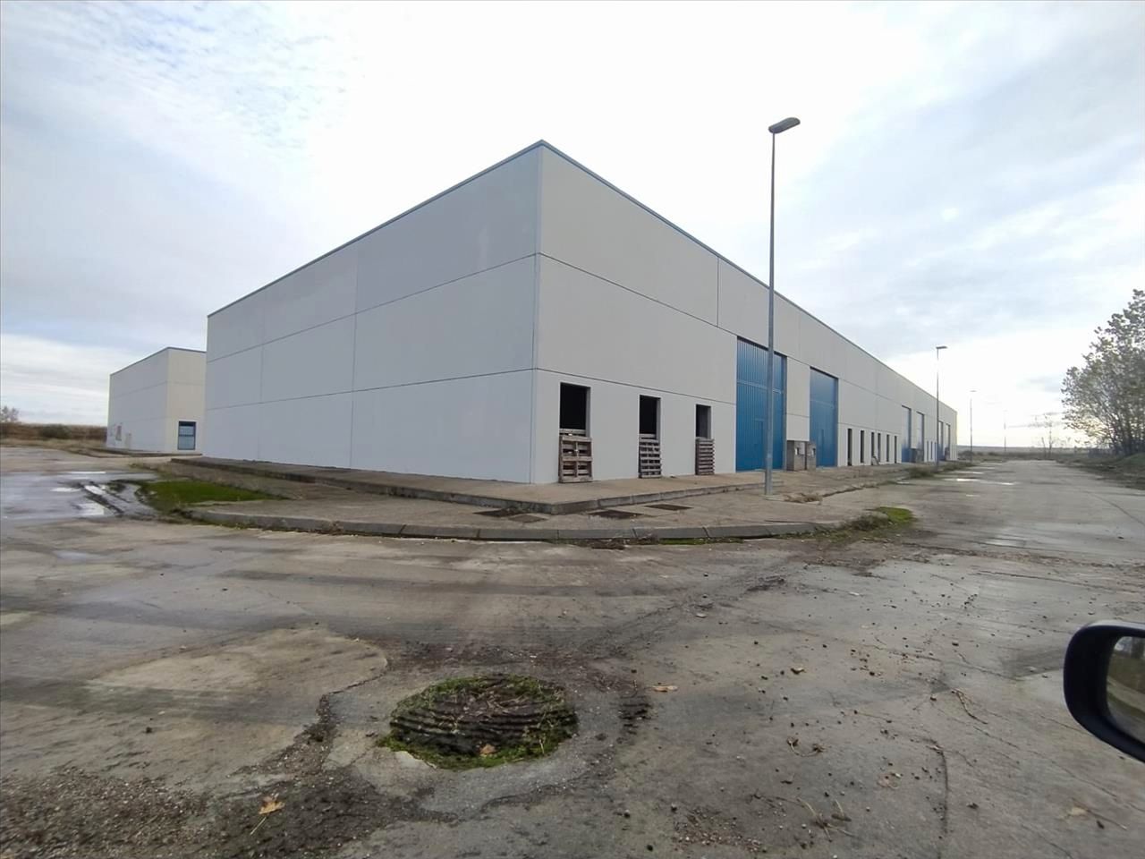 Exterior view of Industrial buildings for sale in Babilafuente
