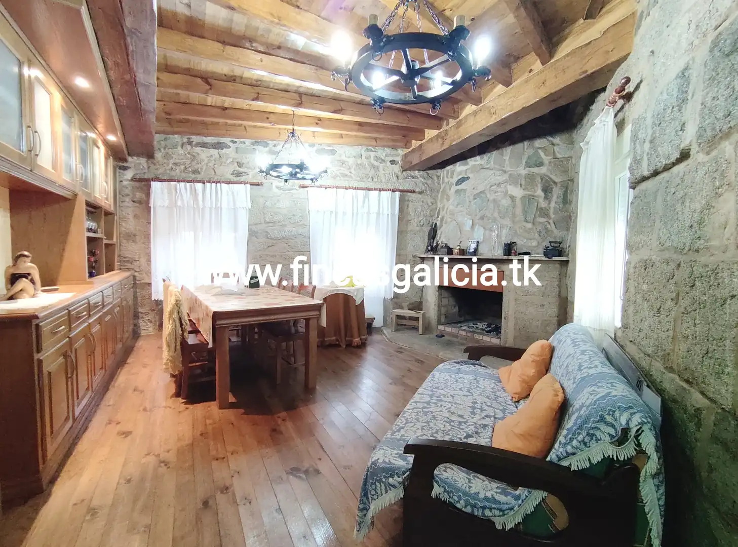 Houses for sale in Pías