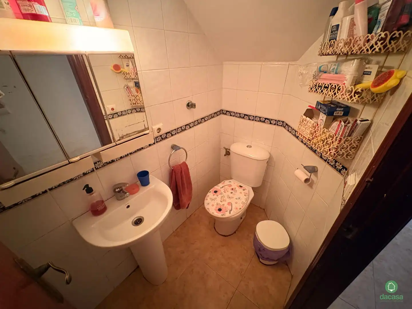 Bathroom of Flat for sale in Palos de la Frontera