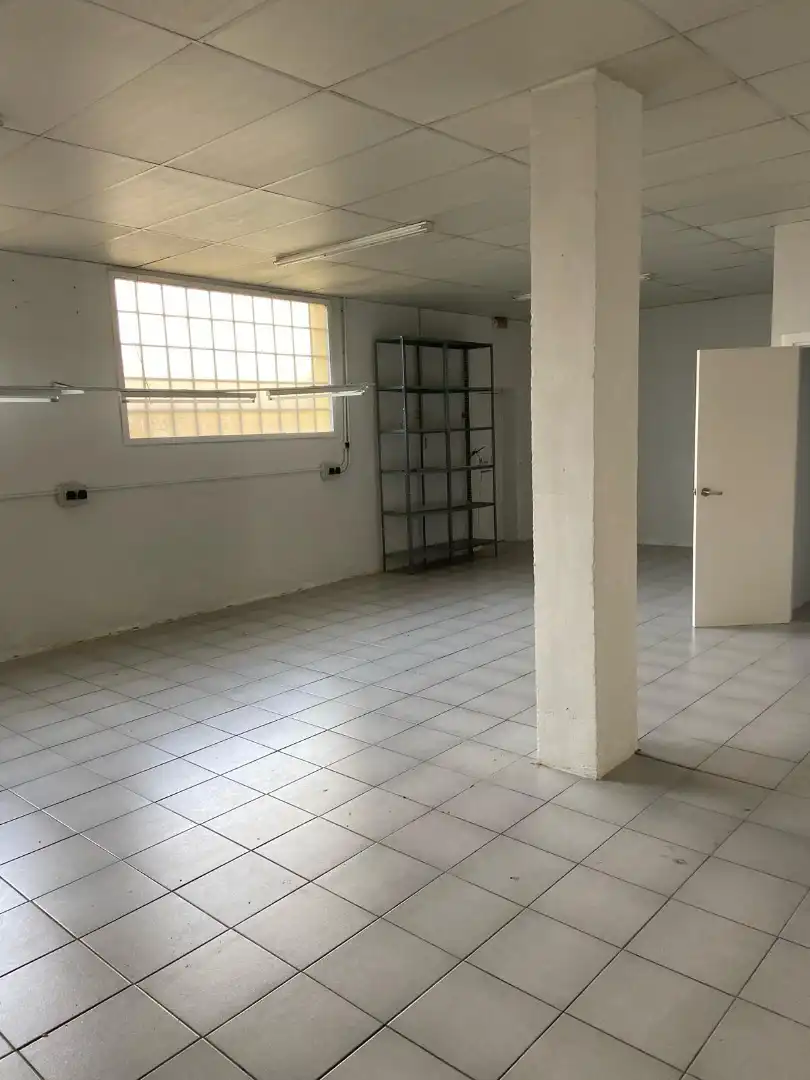 Business premises for sale in Carrer de les Lloses, imagen 4