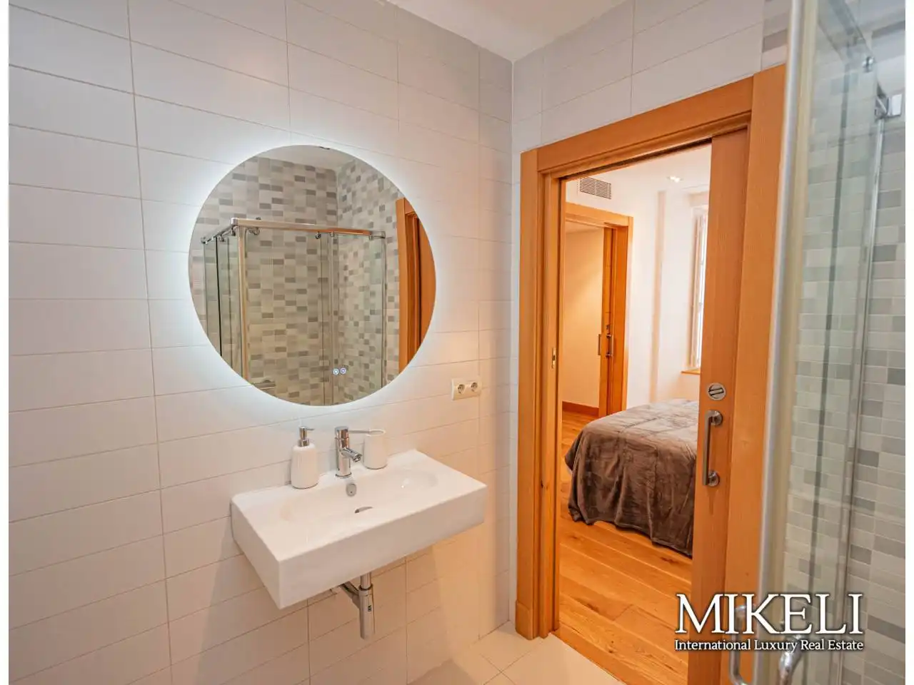 Badezimmer von Wohnung zur Miete in Santander mit Klimaanlage, Heizung und Balkon