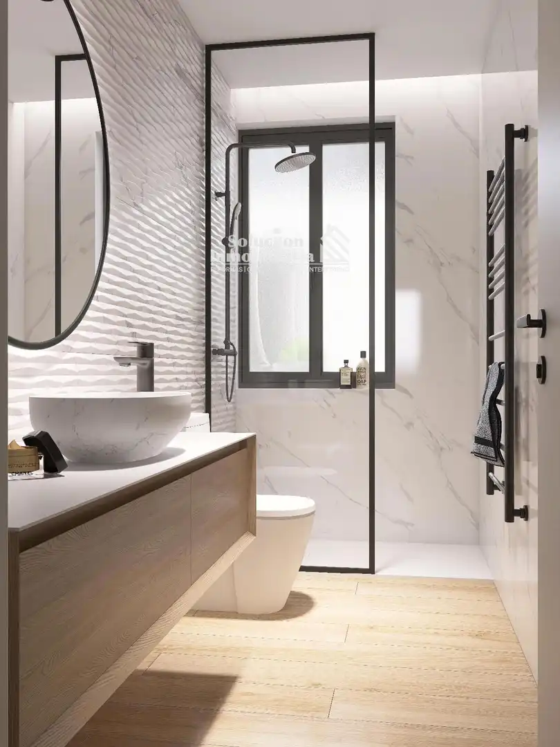 Baño de Apartamento en venta en Salamanca con Calefacción, Trastero y Amueblado