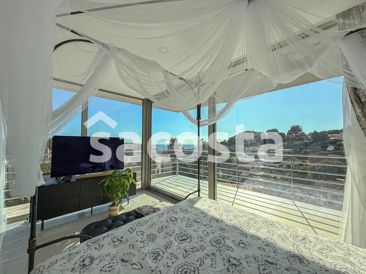 Dormitori de Casa o xalet en venda en Lloret de Mar amb Aire condicionat, Jardí privat i Terrassa