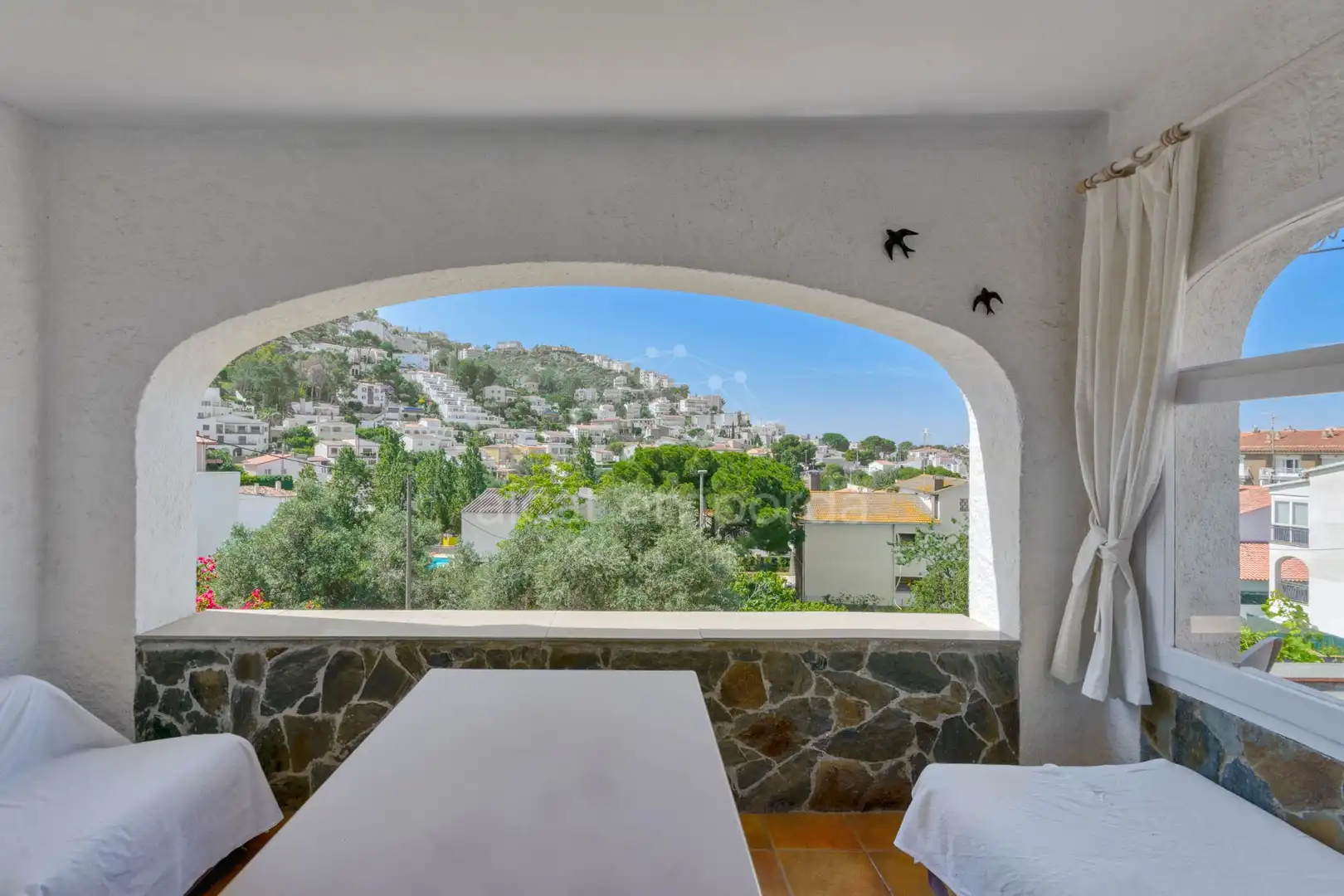 Außenansicht von Wohnung zum Verkauf in Roses mit Privatgarten und Terrasse