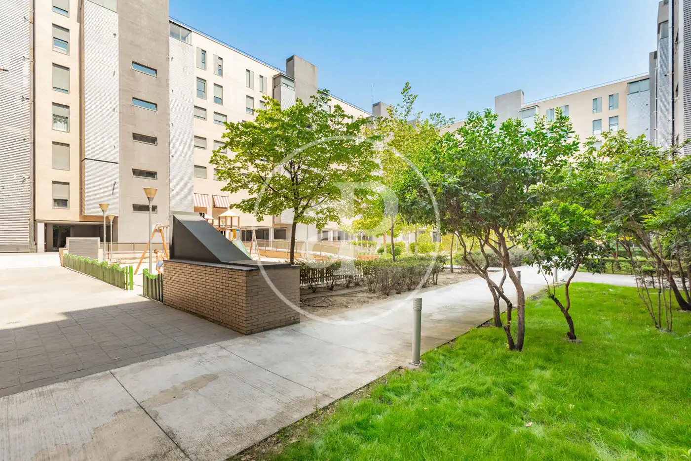 Vista exterior de Piso en venta en Madrid con Aire acondicionado, Calefacción y Jardín privado