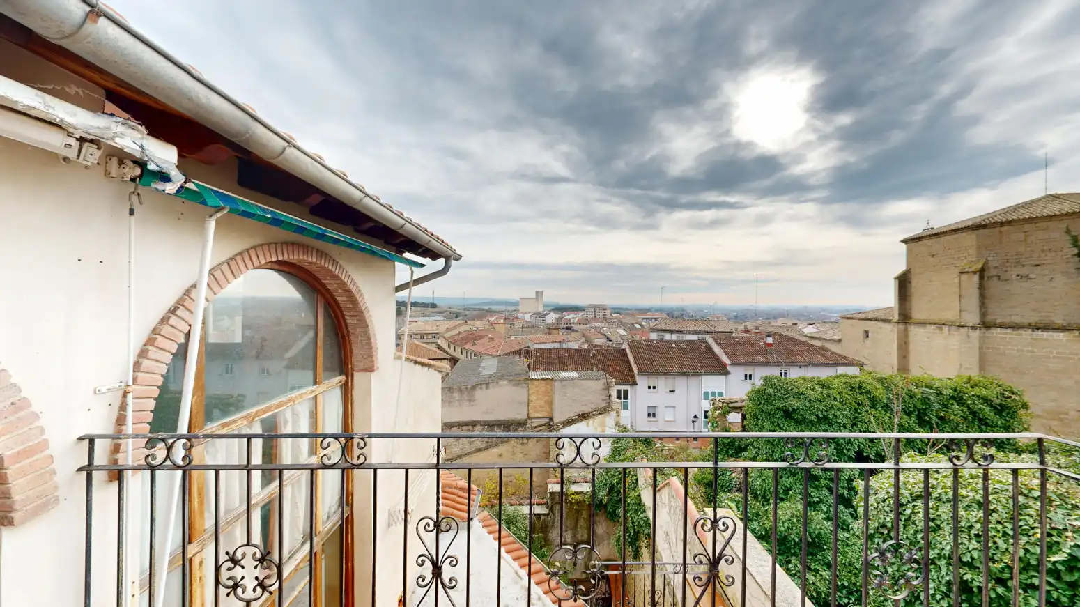 Balcony of Houses for sale in Tafalla  with Heating, Parquet flooring and Terrace