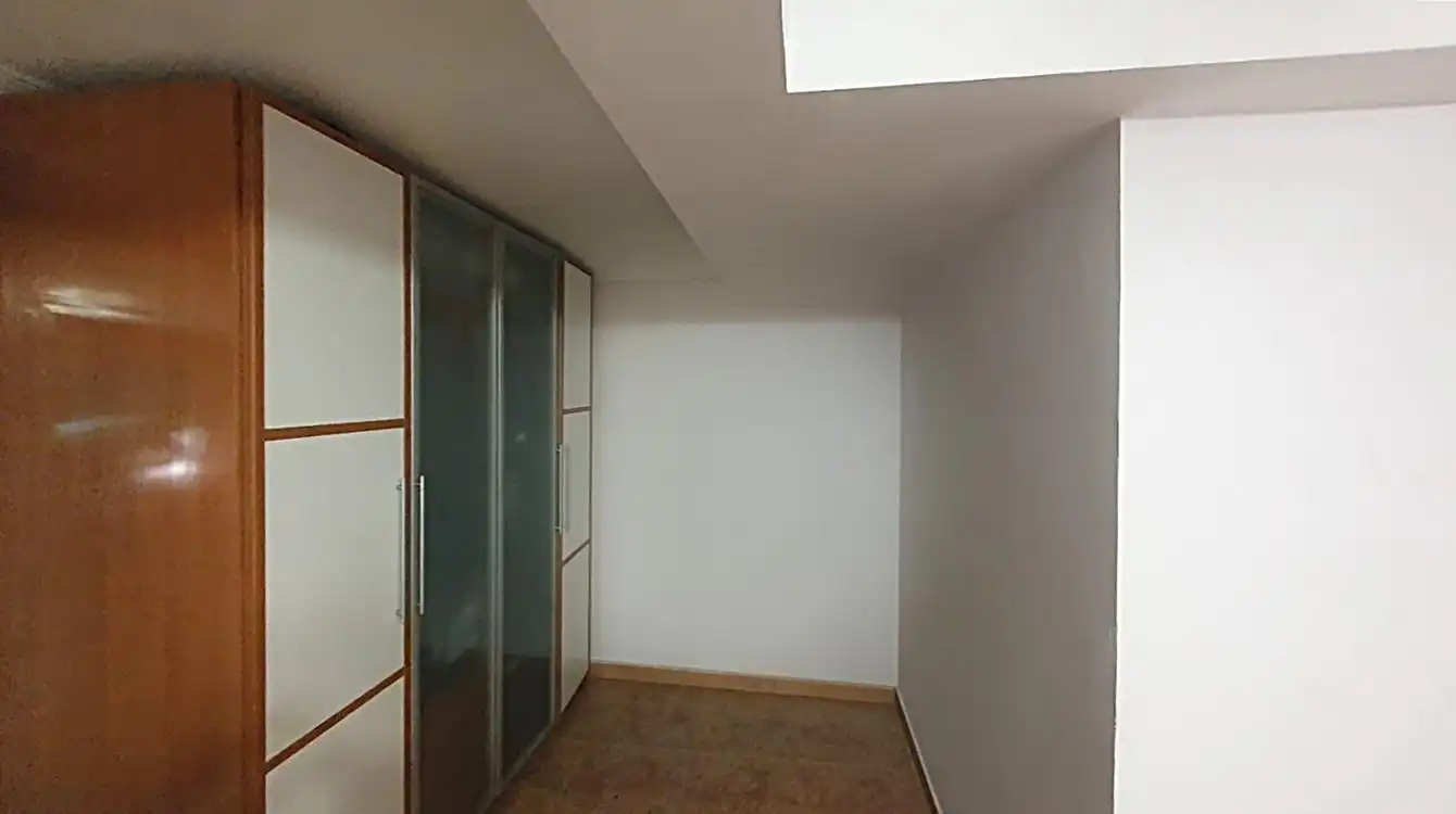 Piso en venta en L'Hospitalet de Llobregat con Aire acondicionado y Calefacción