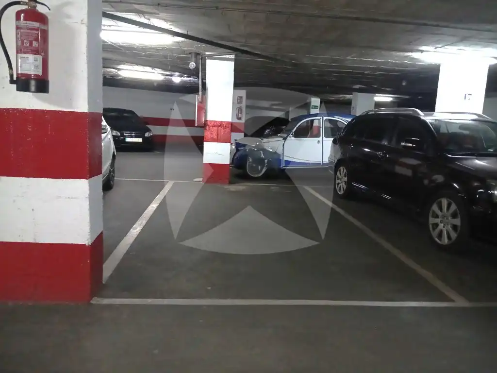 Parking of Garage for rent in Badajoz