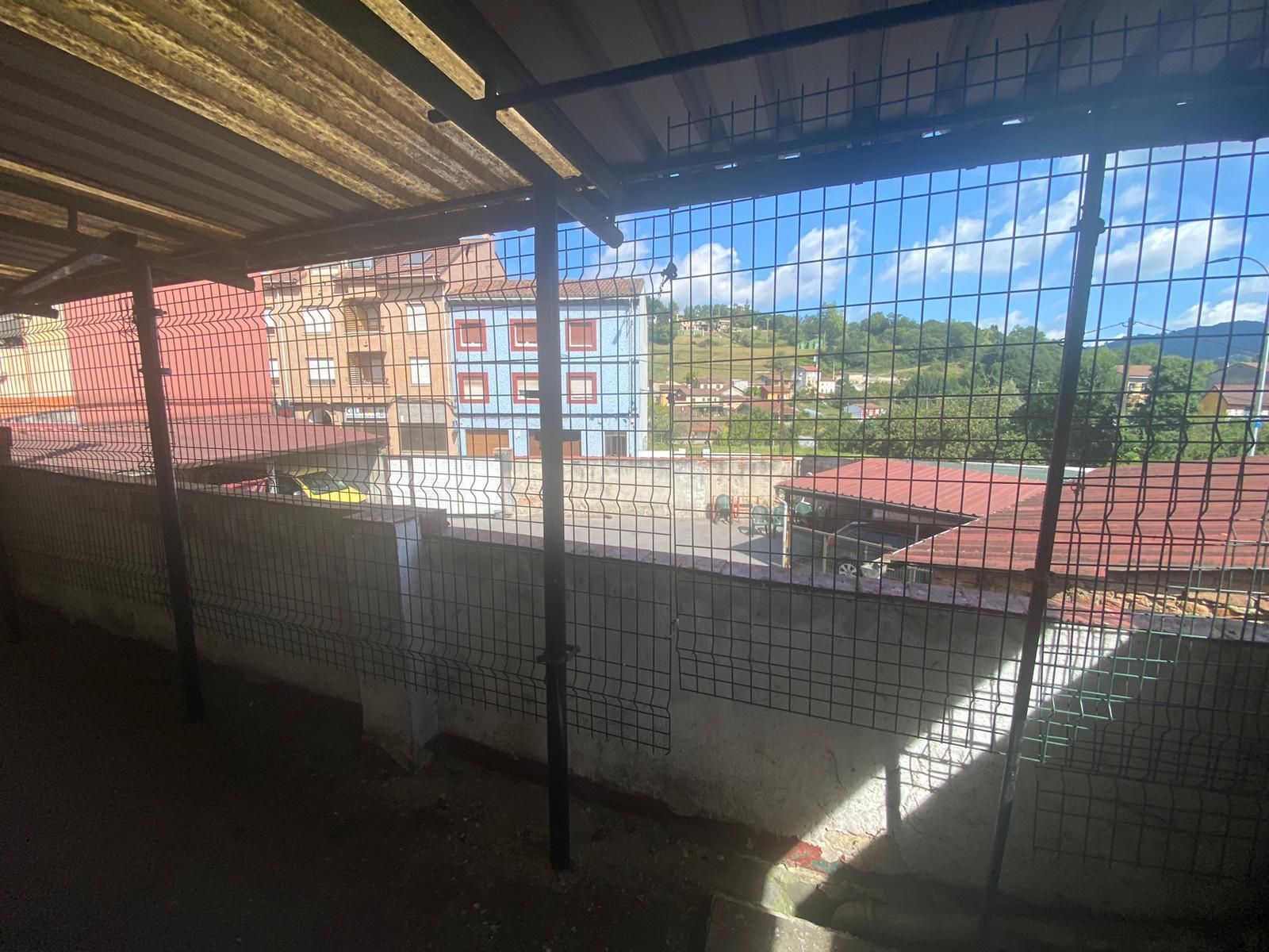 Vista exterior de Casa adosada en venda en Langreo amb Terrassa i Traster