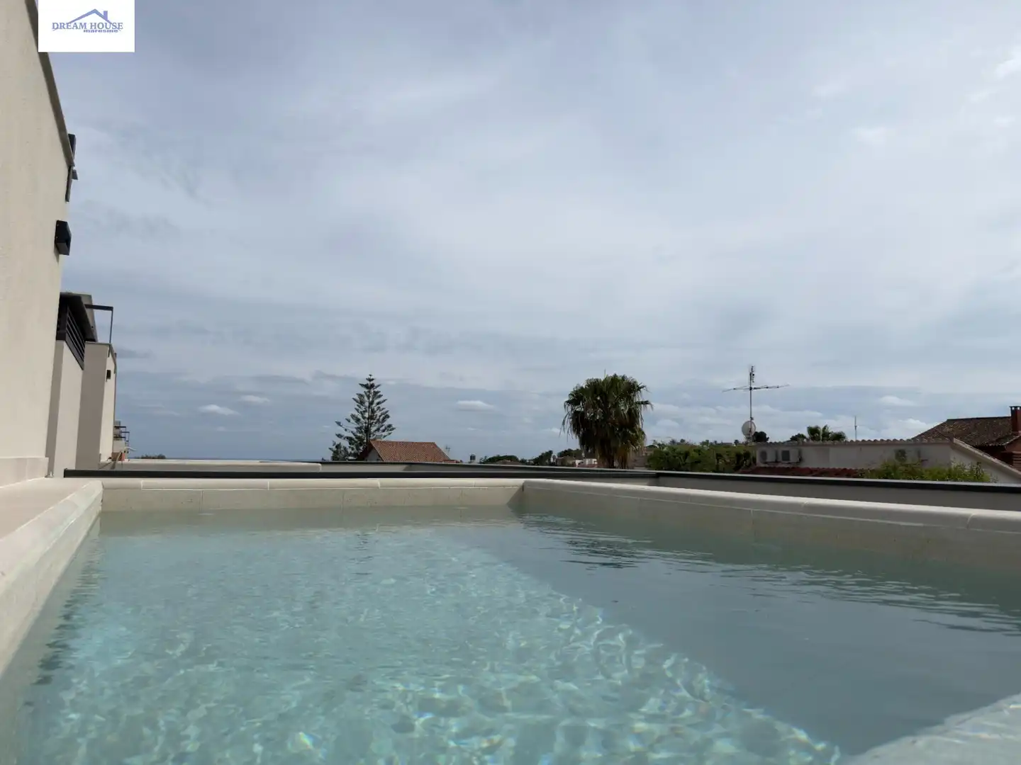 Piscina de Àtic en venda en Alella amb Aire condicionat, Calefacció i Terrassa