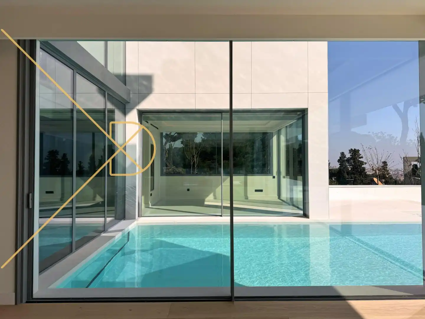 Piscina de Casa o chalet en venta en Barcelona con Aire acondicionado, Calefacción y Jardín privado