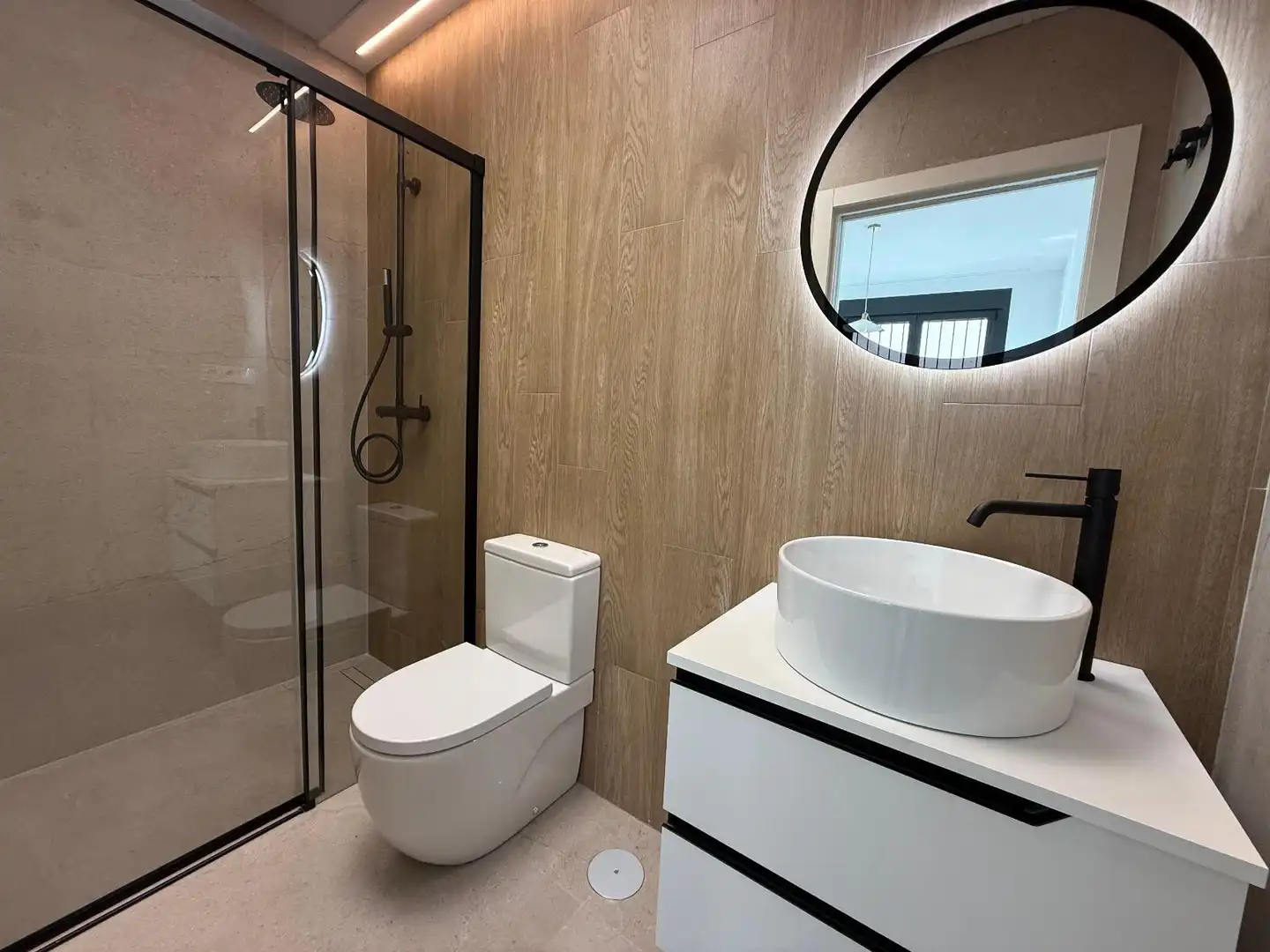 Bathroom of Apartments for rent in Murcia  with Air Conditioner, Storage room and Furnished