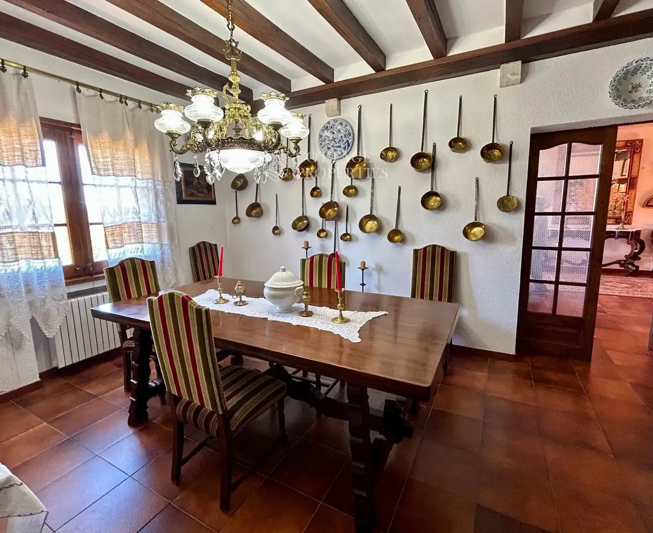 Comedor de Finca rústica en venta en Darnius con Calefacción
