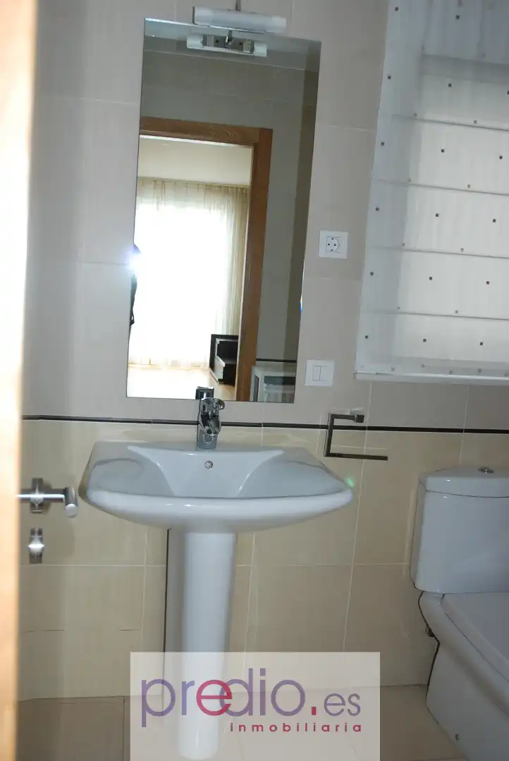 Bany de Apartament en venda en Lugo amb Calefacció, Parquet i Terrassa