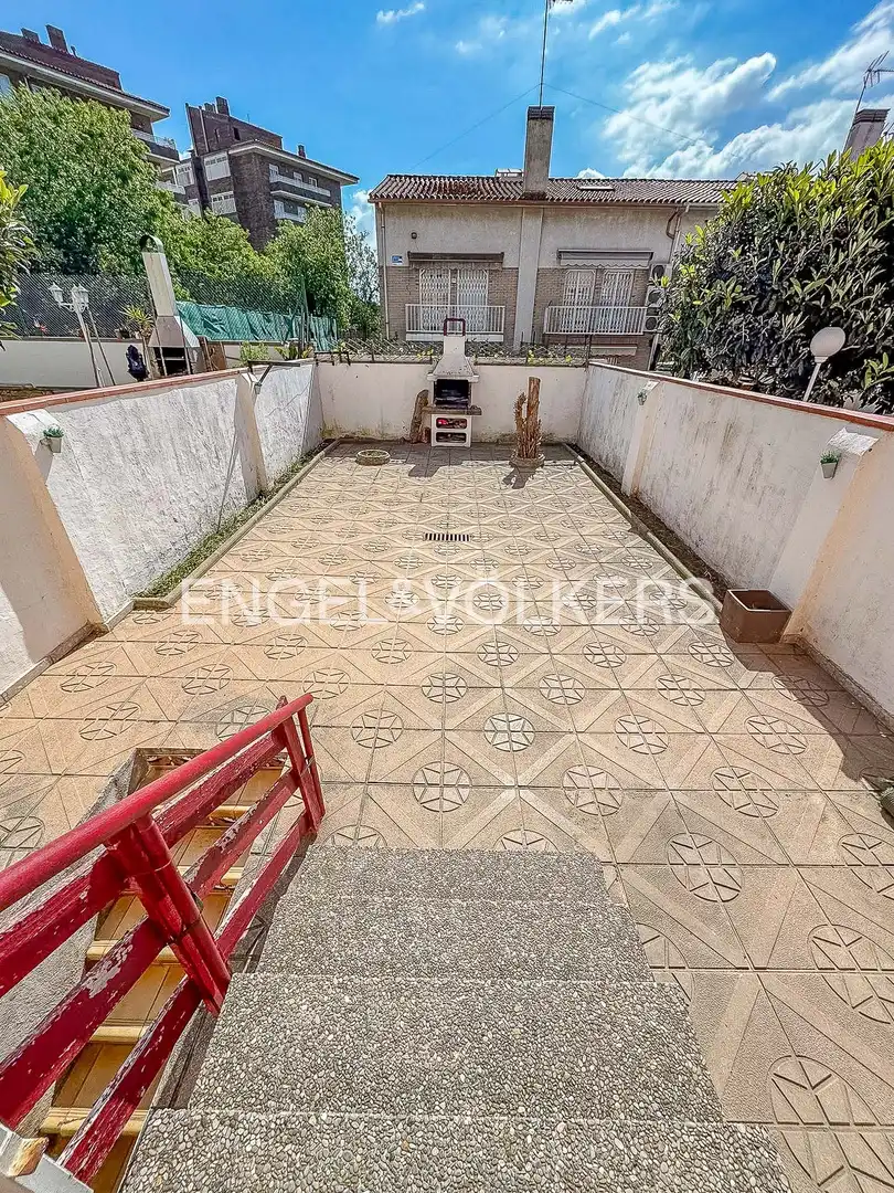 Terraza de Casa adosada en venta en Ripollet con Calefacción, Jardín privado y Terraza