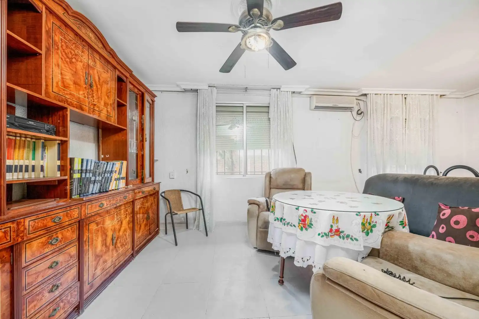 Bedroom of Flat for sale in Sevilla  with Air Conditioner
