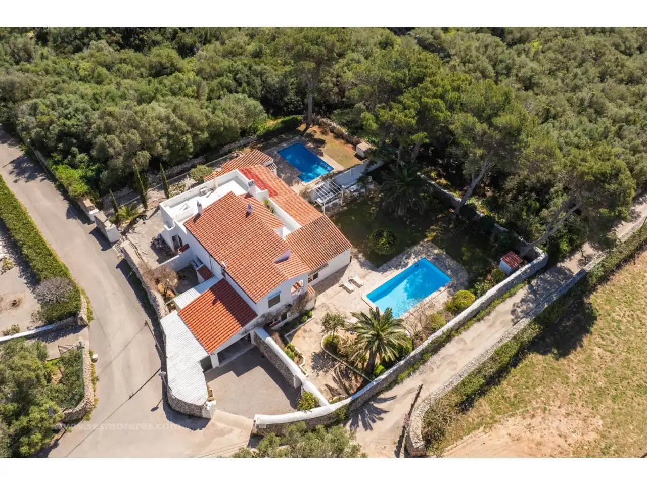 Maison rustique avec piscine à vendre à Trebalúger