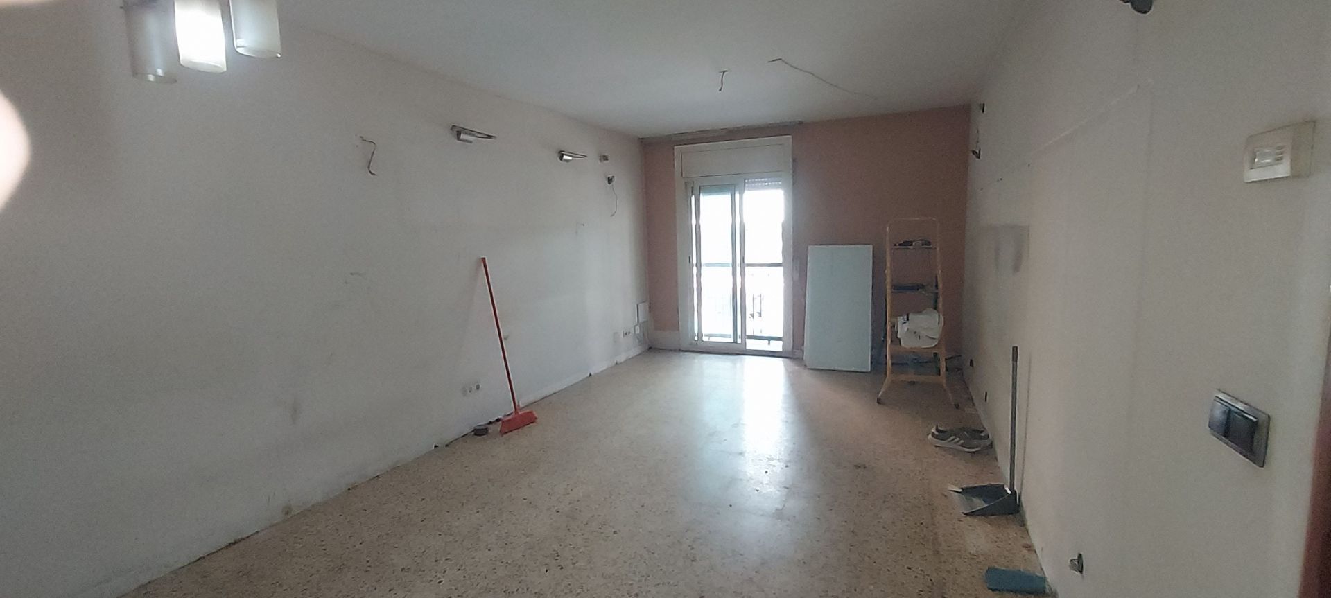 Living room of Flat for sale in Barberà del Vallès