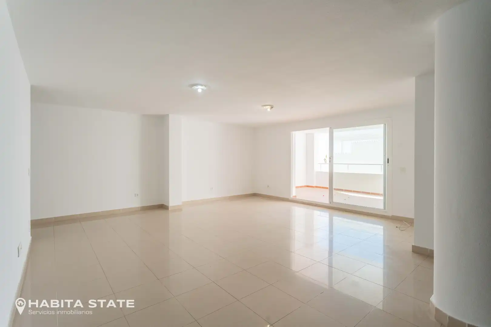 Sala de estar de Piso en venta en Mojácar con Terraza y Piscina comunitaria