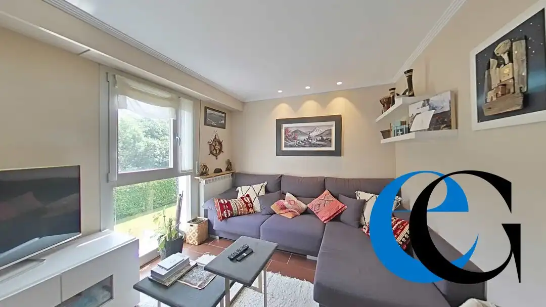 Sala de estar de Piso de alquiler en Orio con Calefacción, Jardín privado y Piscina