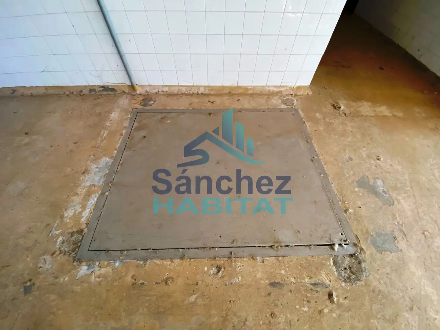 Industrial buildings for sale in Chelva