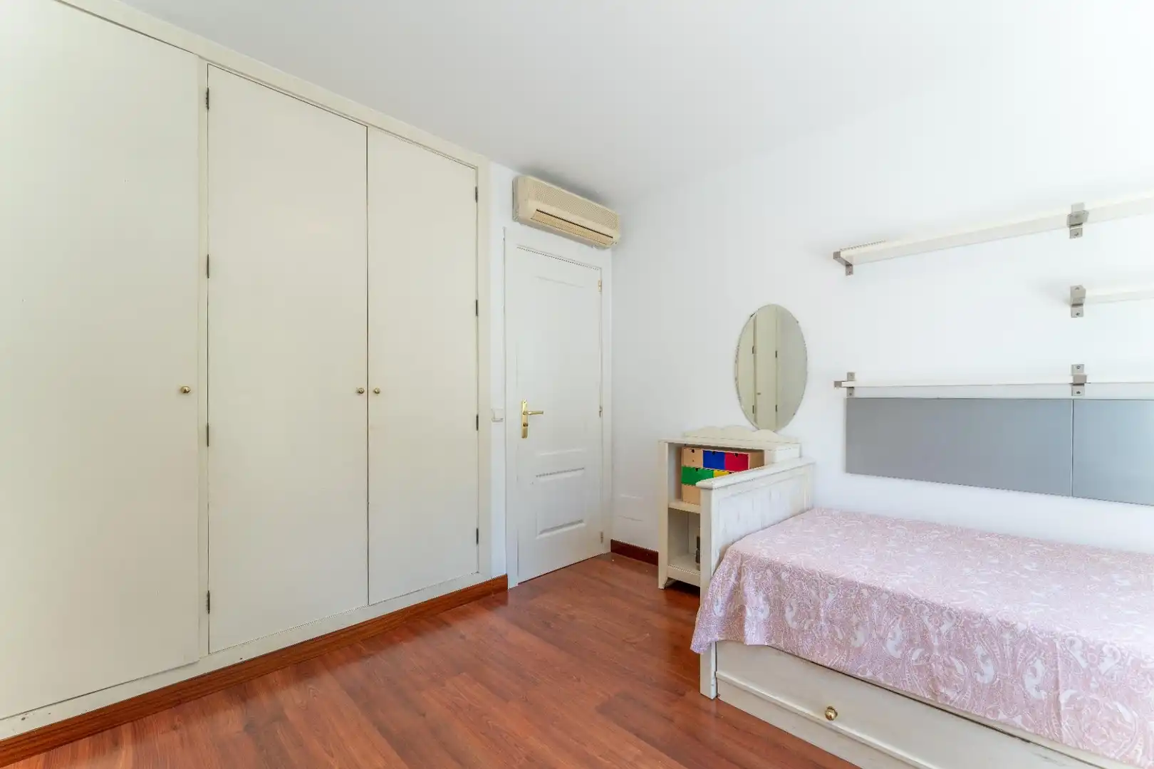 Bedroom of Detached homes for sale in  Palma de Mallorca  with Air Conditioner, Heating and Private garden