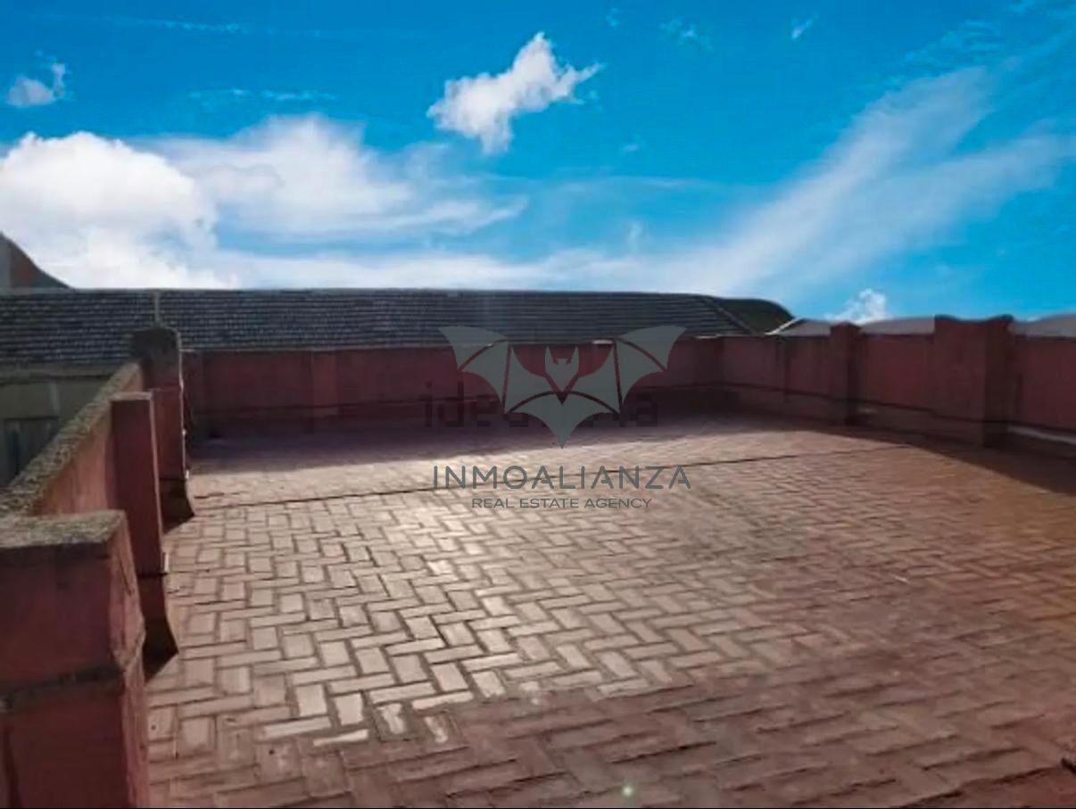 Vista exterior de Pis en venda en Paterna amb Terrassa i Traster