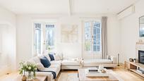 Living room of Apartment for sale in  Barcelona Capital  with Air Conditioner, Heating and Balcony