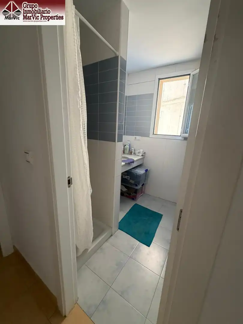 Bany de Pis en venda en Benidorm amb Aire condicionat, Terrassa i Traster