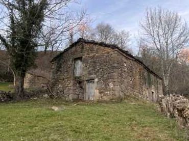 Casa rústica en venta en Barrio Campillo 5