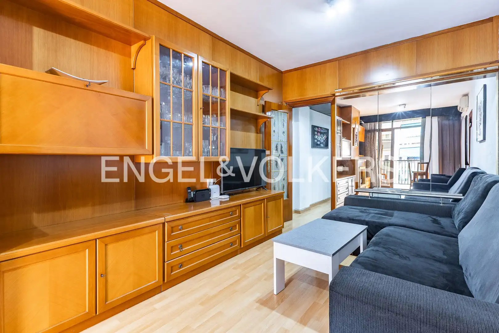 Wohnzimmer von Wohnung zum Verkauf in Barcelona mit Klimaanlage, Heizung und Privatgarten