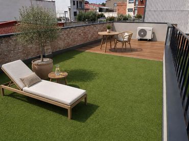 Casa aparellada en venda a Carrer de Fernando Poo