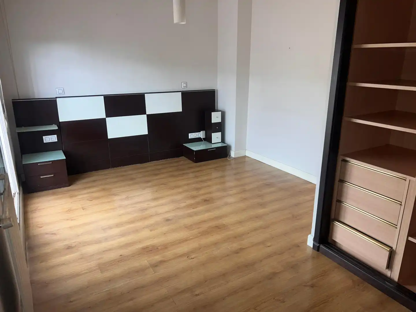 Casa adosada en venta en Parla