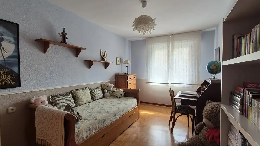 Piso con terraza en venta en Calle del Concejo de Egüés 18, imagen 19