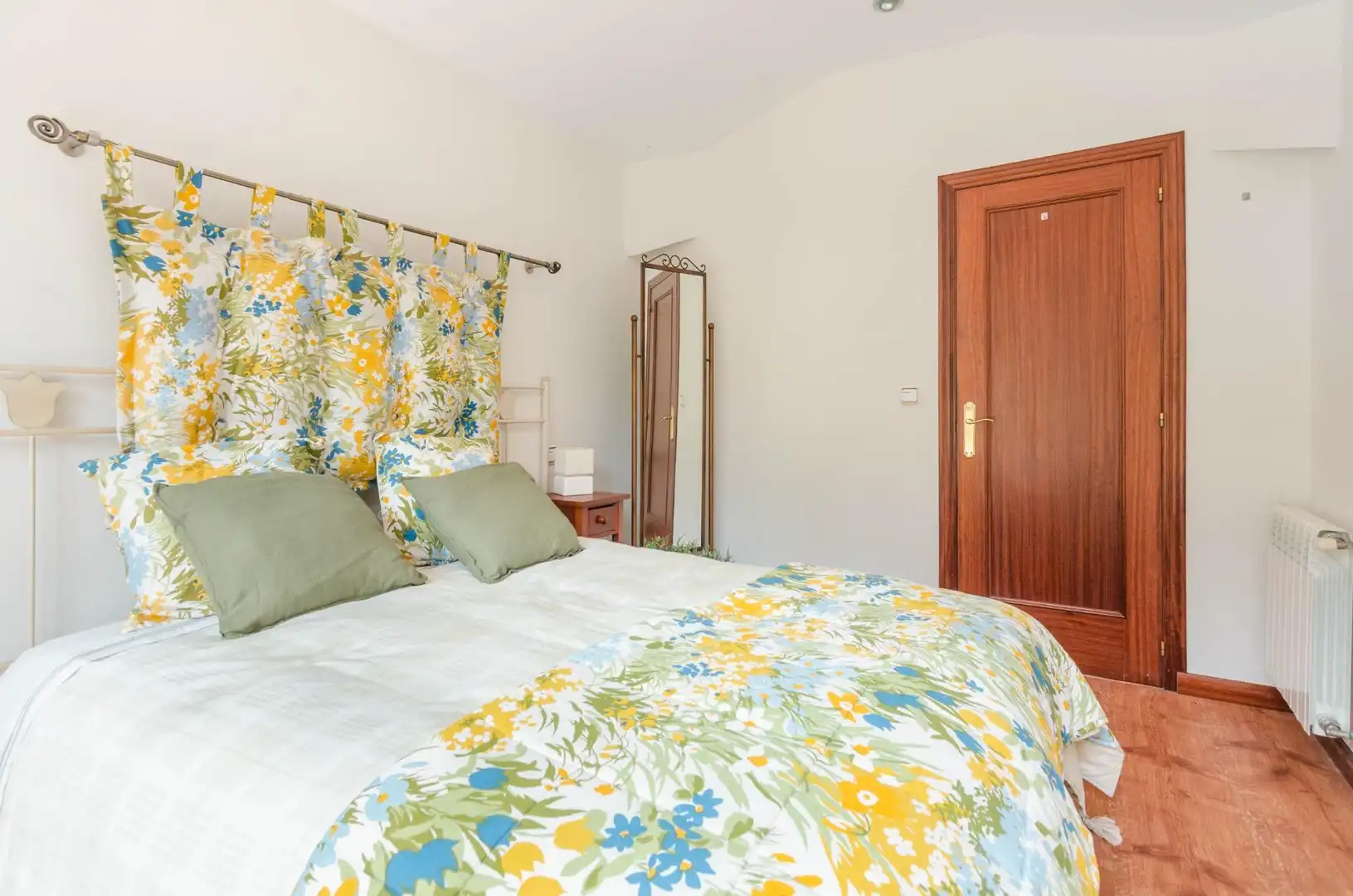 Habitación de Casa o chalet en venta en Pravia con Calefacción, Jardín privado y Parquet