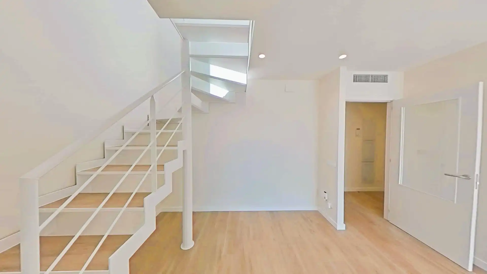 Ático en venta en Cubelles con Aire acondicionado, Calefacción y Jardín privado