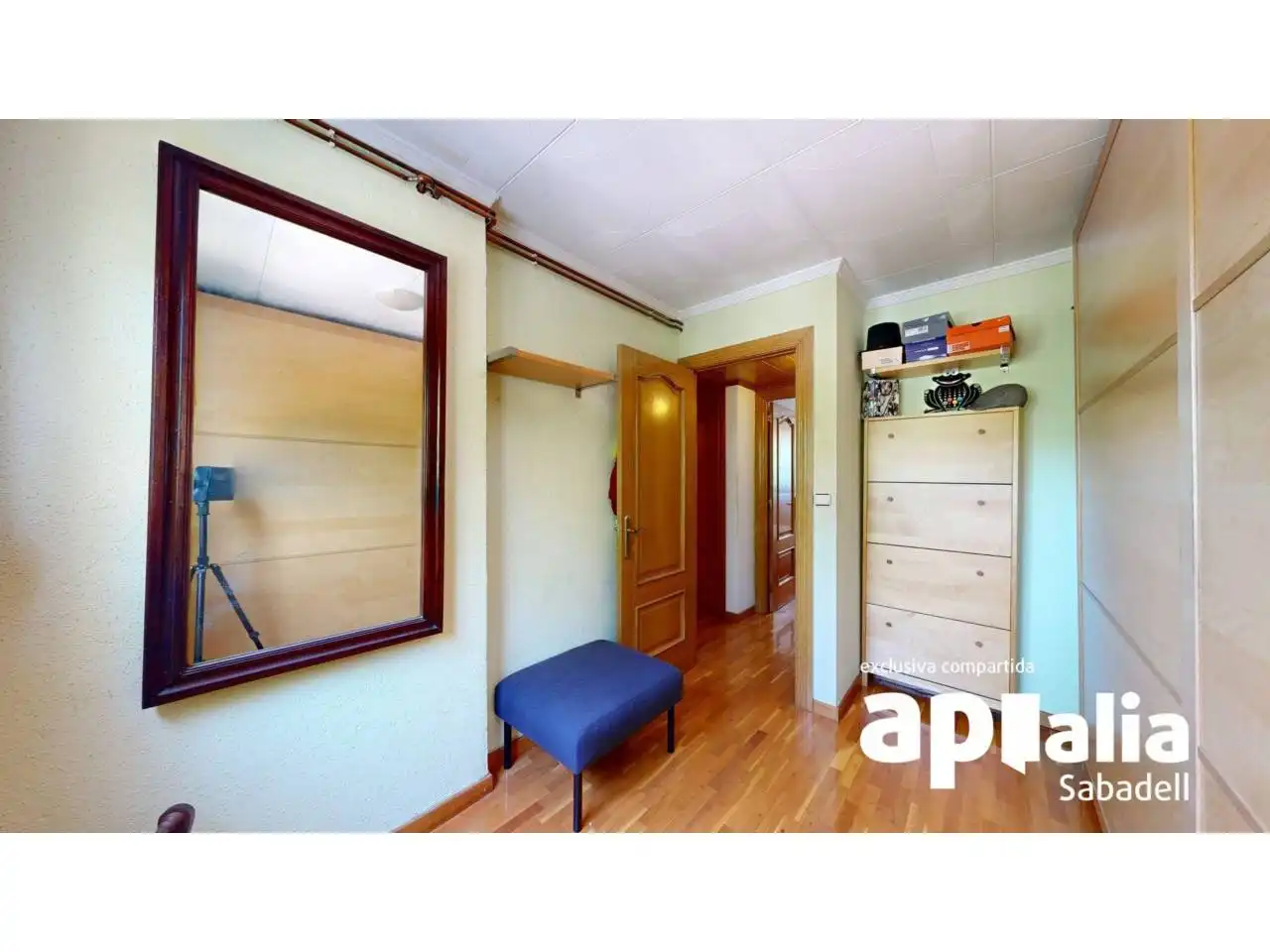 Habitación de Piso en venta en Badia del Vallès con Aire acondicionado, Calefacción y Parquet